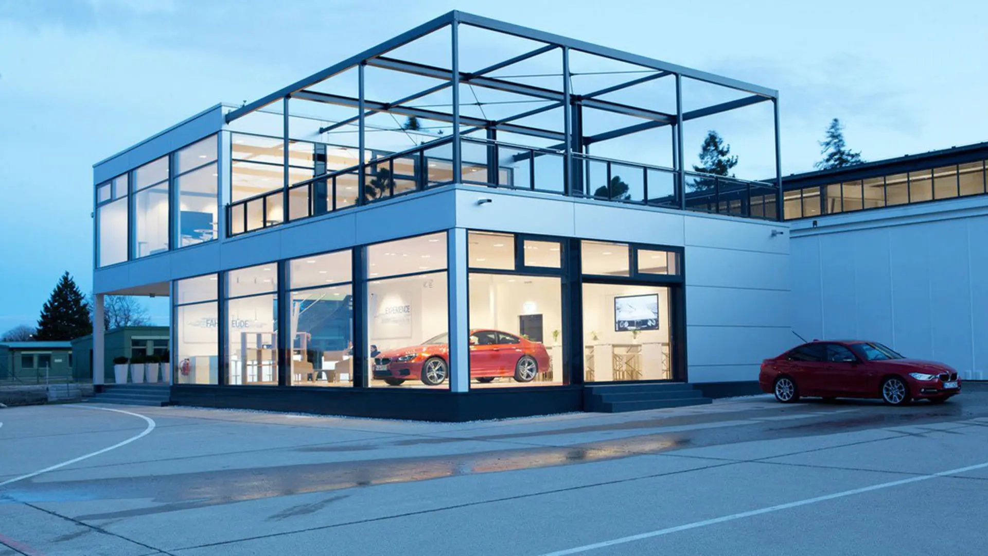 BMW Empfangsgebäude Maisach